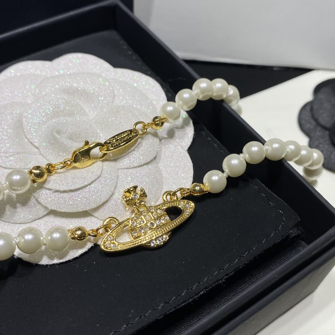 Vivienne Westwood Classic Collar Necklace